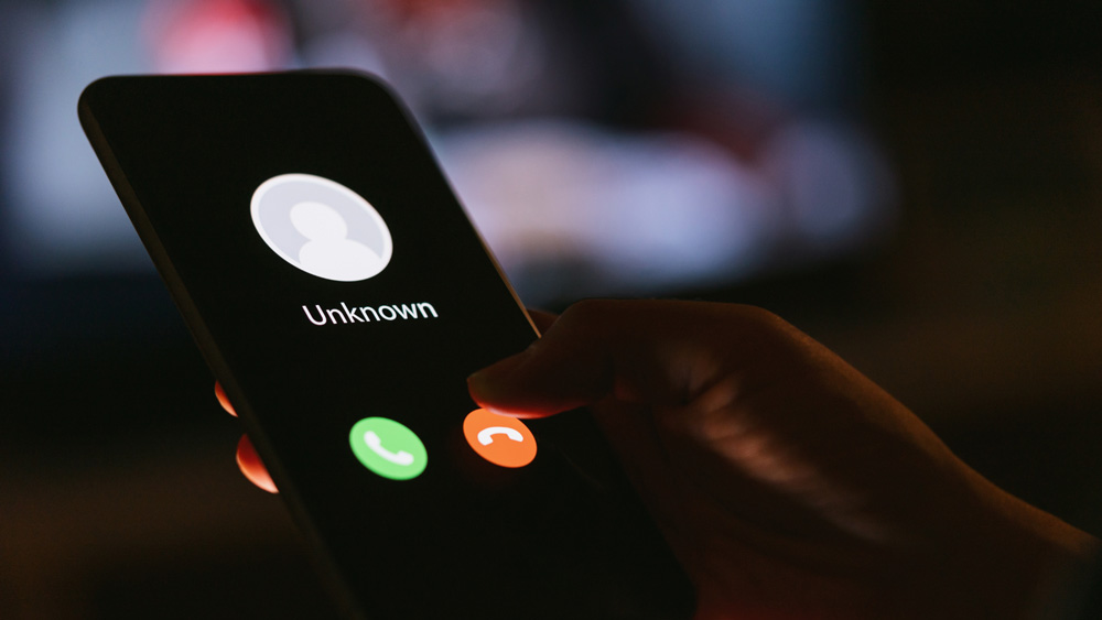  Unknown Calls or Messages unknown apps and phone hacking risk alert